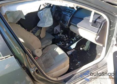 2014 Toyota Camry L z USA, uszkodzony, nr VIN 4T1BF1FKXEU846668